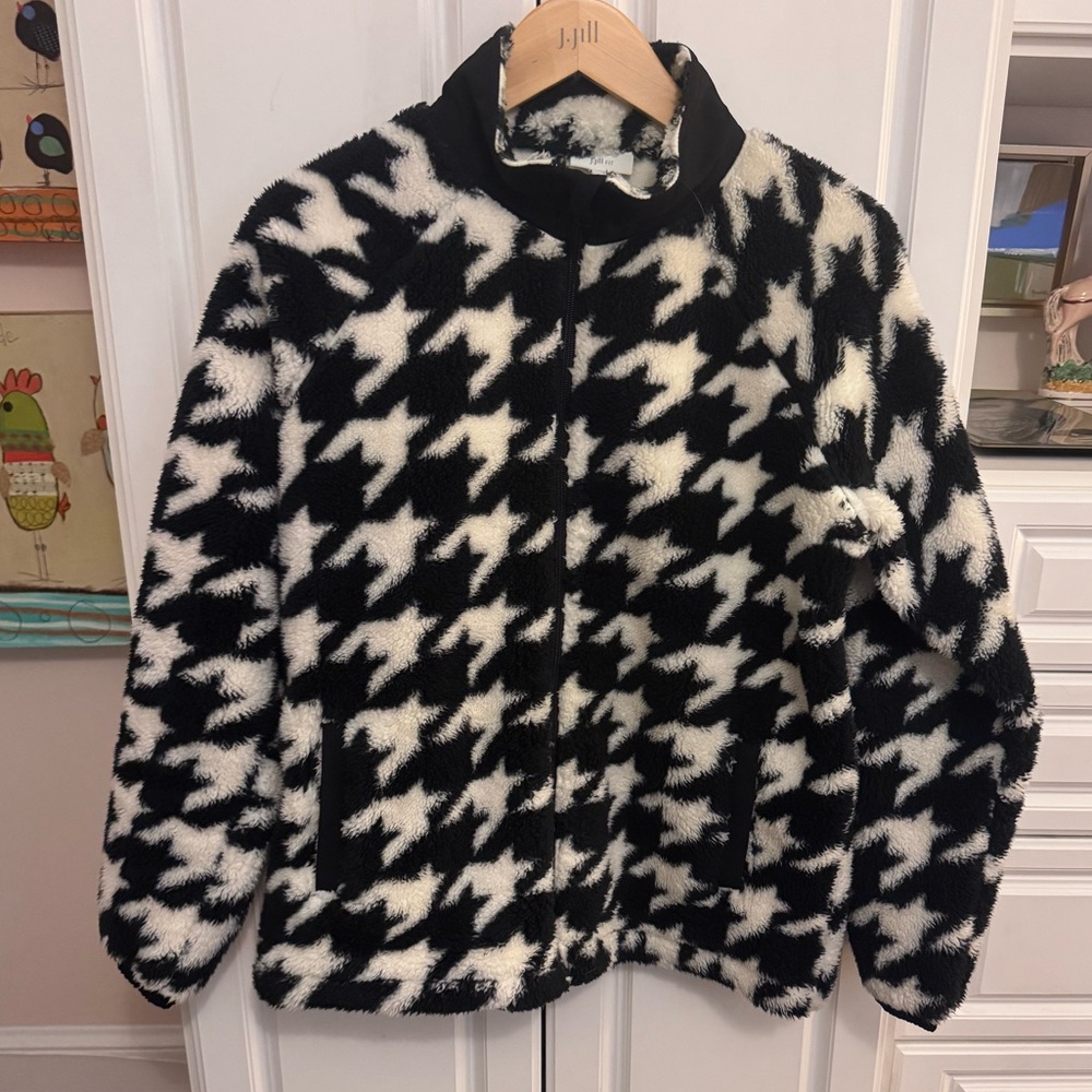 Jjill fit collection size small houndstooth fleece, like new